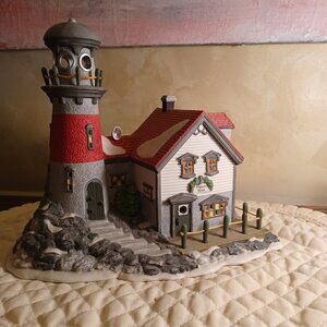 - DEPT 56 LIGHT HOUSE